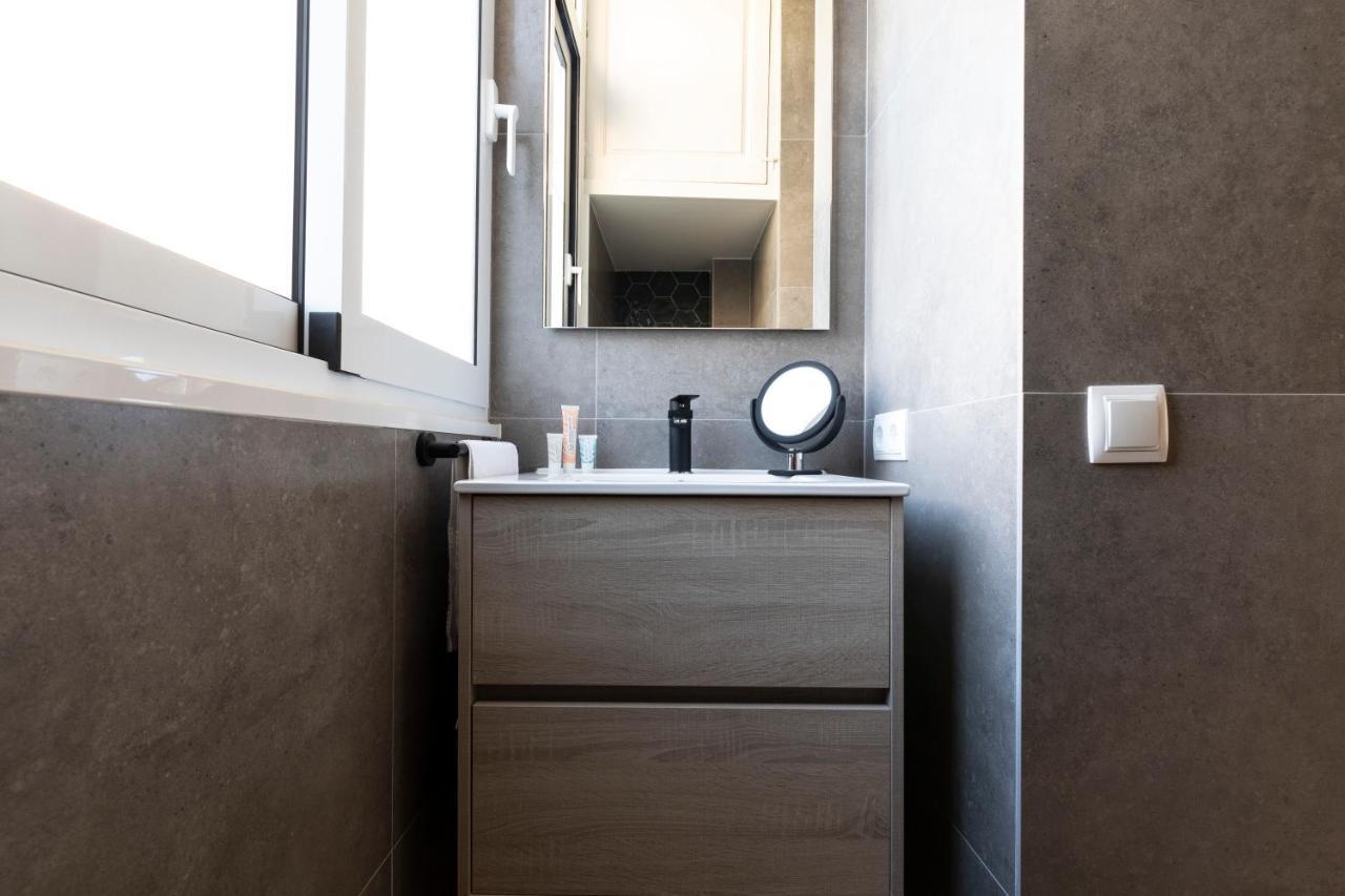 Ab Centric Universitat Appartement *