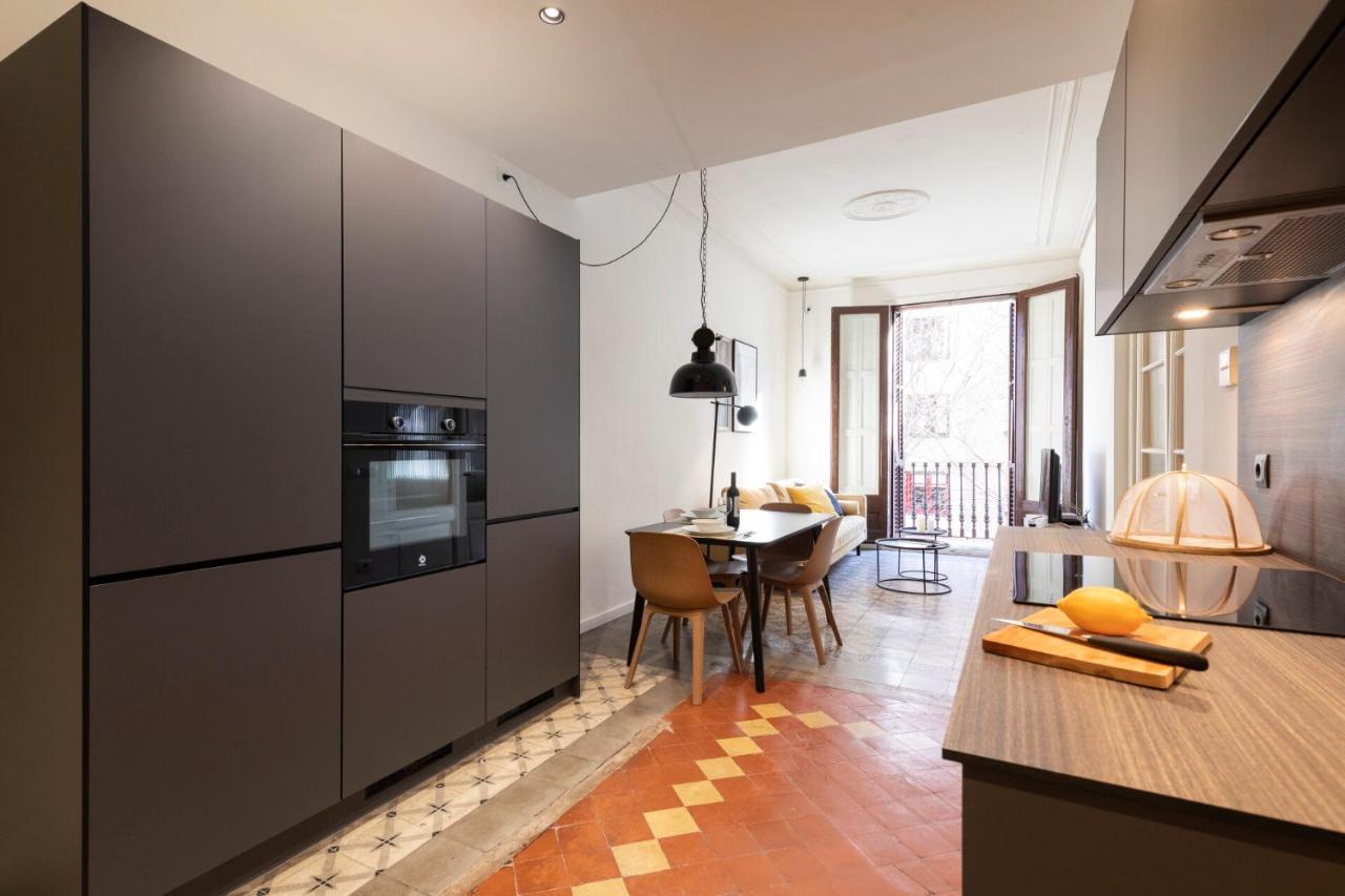 Ab Centric Universitat Appartement